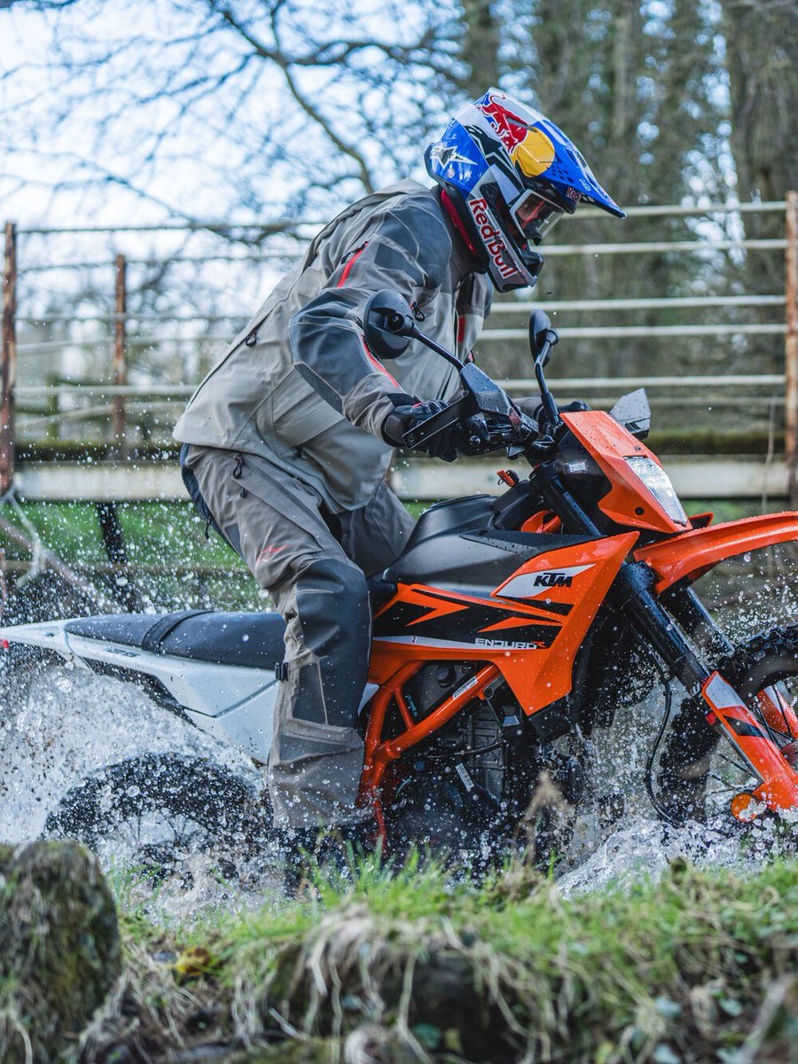 KTM_UK's tweet photo. One bike. Endless possibilities.
The learner-friendly KTM 125 ENDURO R is as comfortable on the road as it is exploring beyond it. https://t.co/1fGDteOkHA
#KTM #ReadyToRace #DualSport #KTM125EnduroR #WheelieWednesday https://t.co/nrLFsCzi4J