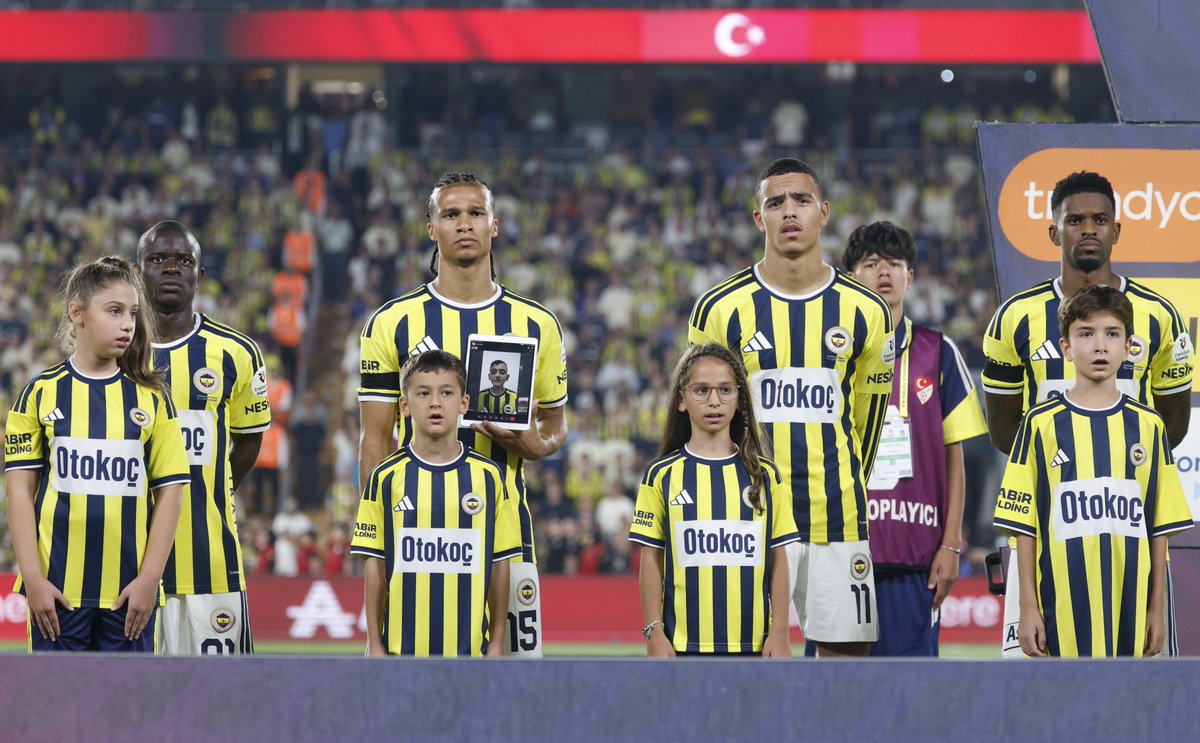 Fenerbahce's tweet photo. Trendyol Süper Lig’in 6. hafta maçında 20 Eylül Pazar günü konuk edeceğimiz Eyüpspor maçının Futbol Seremoni Paketleri satışa çıktı. 

🔗 https://t.co/1APBccmNap https://t.co/WZ07gZb8tY