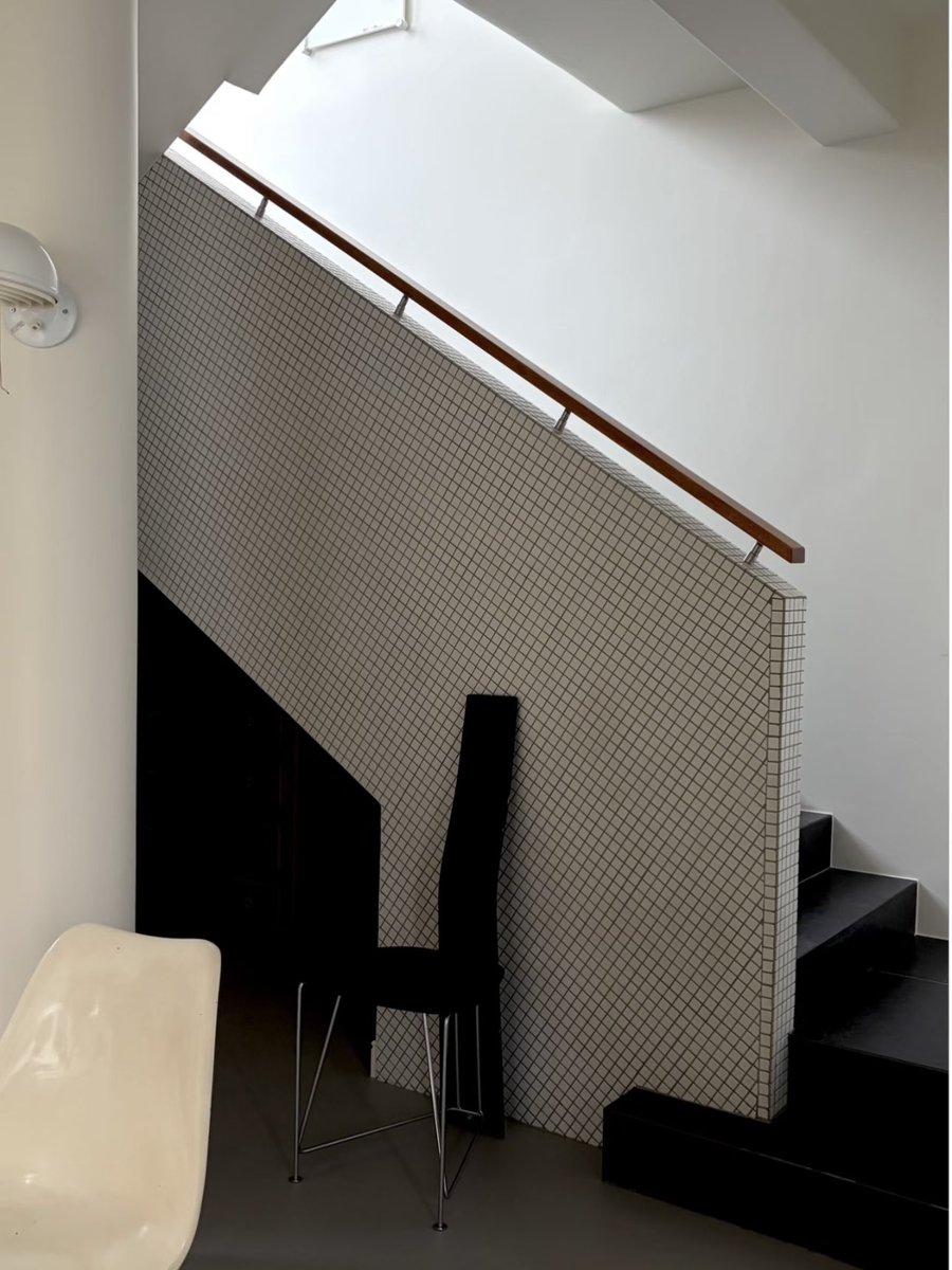 sekarwangikuu's tweet photo. Finally made my dream staircase railing ✨ https://t.co/JJpIZLxnjc