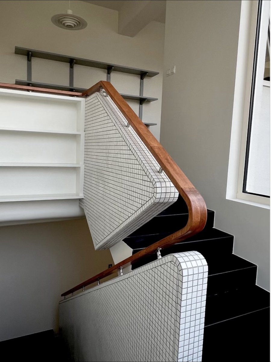 sekarwangikuu's tweet photo. Finally made my dream staircase railing ✨ https://t.co/JJpIZLxnjc