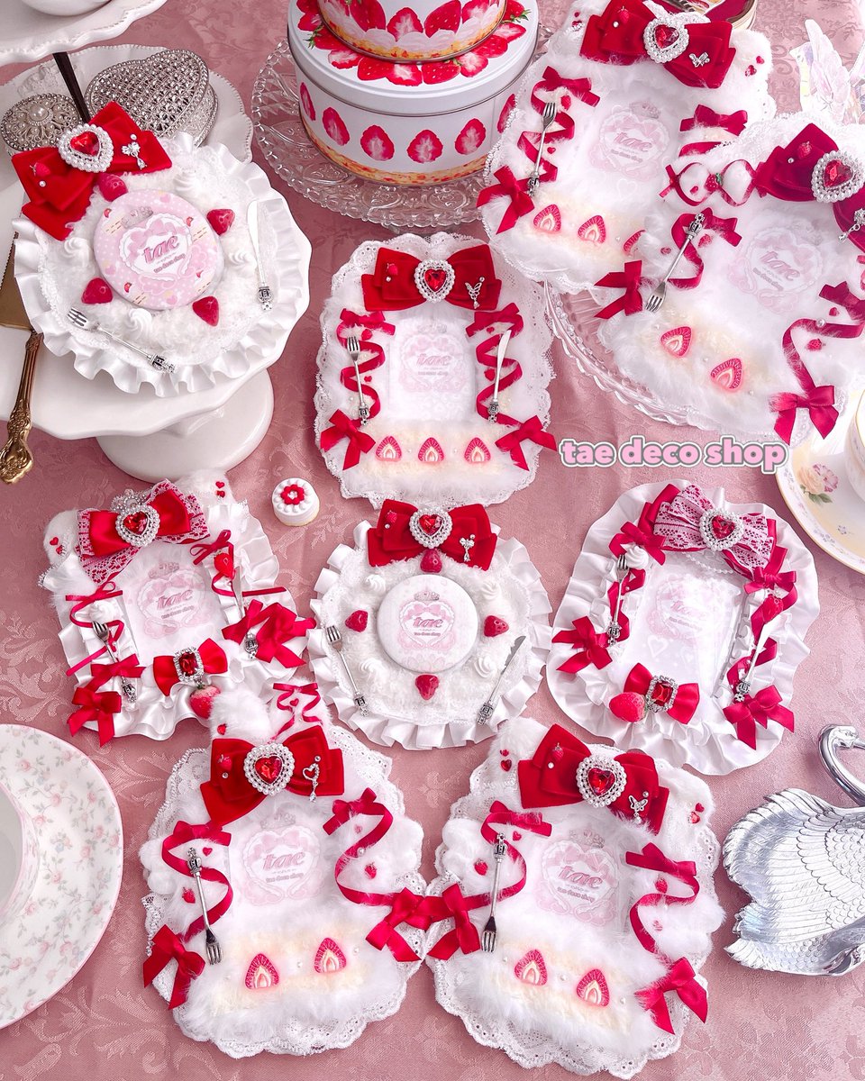 tae_decoshop's tweet photo. 🗓️ 10/17〜 東京 📍有楽町マルイ
taedecoshopは東京の前期のみ出展します🎀⋆꙳ 新作の秘密のバラ園なども販売予定です♡ ྀི
またラインナップはXでも投稿していきます🍰 #手元の推し活まつり https://t.co/EZamiAA5Qb