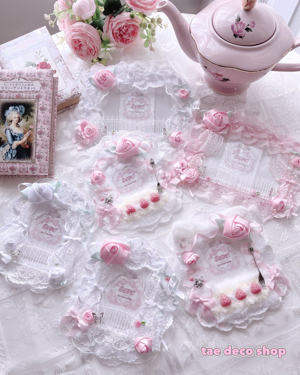 tae_decoshop's tweet photo. 🗓️ 10/17〜 東京 📍有楽町マルイ
taedecoshopは東京の前期のみ出展します🎀⋆꙳ 新作の秘密のバラ園なども販売予定です♡ ྀི
またラインナップはXでも投稿していきます🍰 #手元の推し活まつり https://t.co/EZamiAA5Qb
