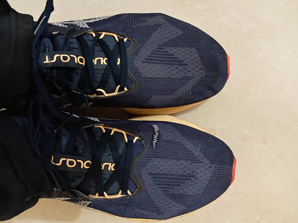 284Ajay's tweet photo. Extremely disappointed with the ASICS Novablast 5. 🇮🇳🏃‍♂️Paid a premium price 60 days ago, expecting top-tier comfort, but the quality is a massive letdown. Moderate running on regular Indian roads after just a few runs. @ASICS_India #RunningIndia #Novablast #BadQuality https://t.co/tvB9TRmBDX
