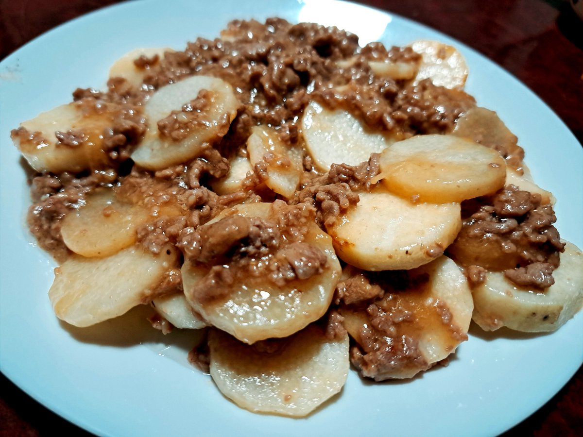 batterfly_nono's tweet photo. 今日の晩ごはんは、長芋の肉味噌炒め、アボカドとブロッコリーの和風サラダです😋🍴💕

#料理好きな人と繋がりたい
#自炊
#おうちごはん
#X家庭料理部
#料理写真 https://t.co/Y9kIl5PQ5G