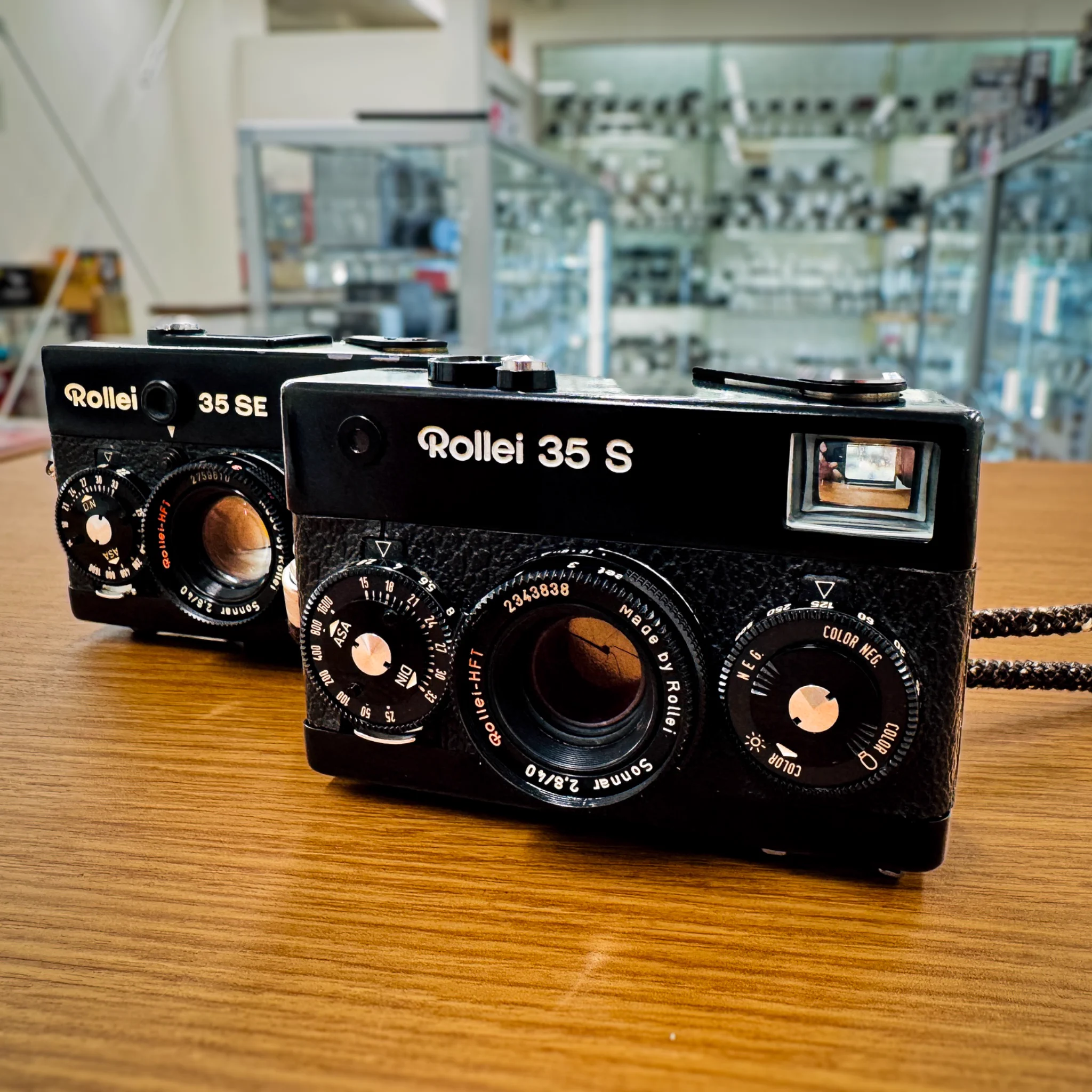 Rollei 35 S / Sonnar 40mm F2.8 フィルムカメラ 大黒屋カメラ館 新宿店 on X: 