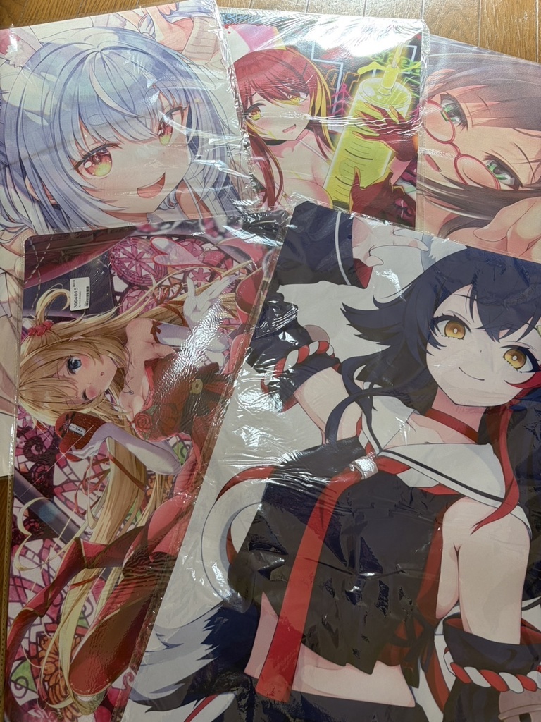 u_sleeve's tweet photo. 【委託情報】
在庫整理のため「スリーブ詰め合わせセット」を作成！
今回はホロライブ多めに入っています～
https://t.co/F3lykxgIv1 
※ストレージ＋スリーブ14個
※同じスリーブが基本2個入っています（60枚×2個）
※ホロライブは4種前後同梱

プレマ詰め合わせも是非！
https://t.co/WMm2x0glUw https://t.co/9bHKWcOnTn
