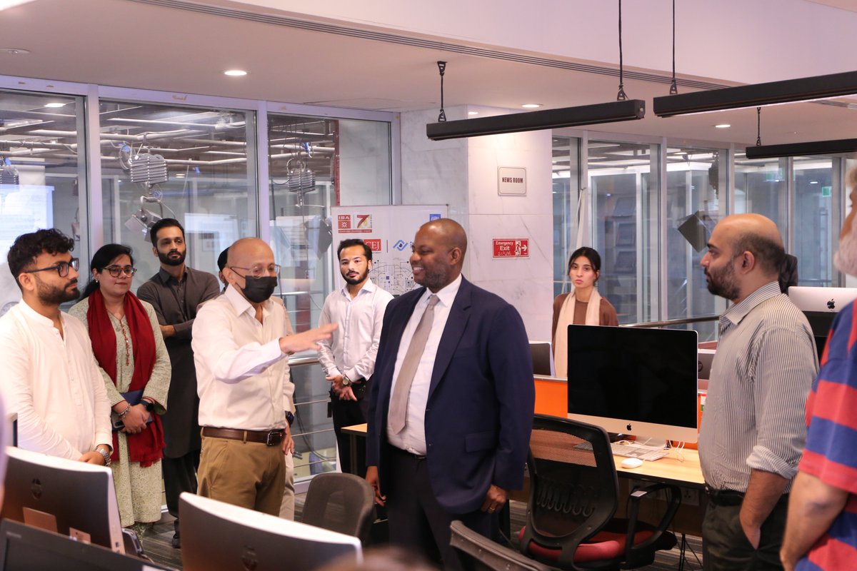 CEJatIBA's tweet photo. IBA-CEJ welcomed Mr. Sean J. McIntosh, newly appointed Public Affairs Officer at the U.S. Consulate General Karachi, on his first visit to IBA Karachi's Center for Excellence in Journalism.

#IBAKarachi #CEJatIBA #FactChecking #Pakistan #MediaTrainings #USinPakistan https://t.co/ggrXqC0MDE