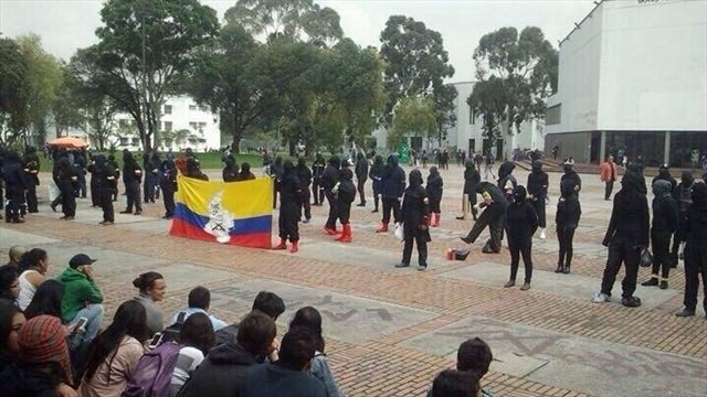 nico_FU's tweet photo. @LeonVaLenciaA ¿Ellos también hacen examen de admisión? https://t.co/aKYMlJfwVp