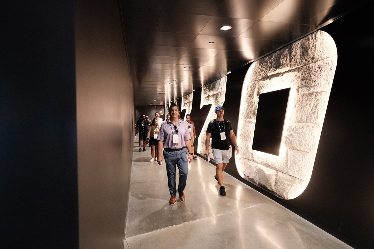 MainStSummit's tweet photo. Another day of Main Street Summit is another day to build your business, experience cool activations and hear from talented speakers. 

Come and see what’s in store for today! https://t.co/fB2xkydStc