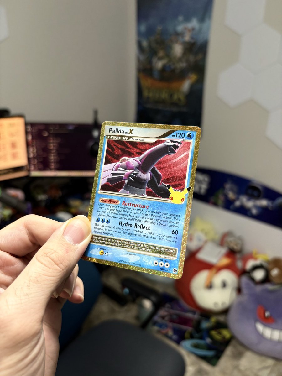 shiny_peso's tweet photo. Actually pulled my chase card omg https://t.co/74UBEcQywB