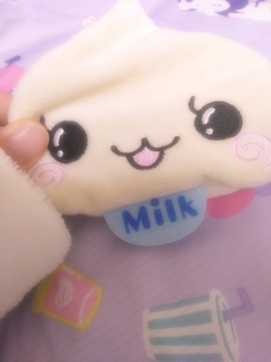 ntya849's tweet photo. お薬入れるのにピッタリなみるみるちゃんのポーチ💊 https://t.co/Yidgl2atqW