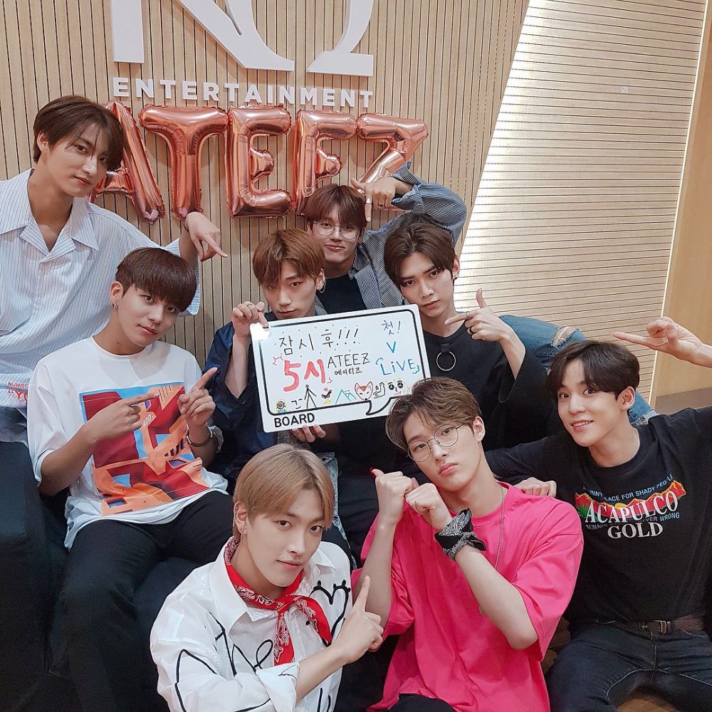 yeos6ang's tweet photo. 나만 데뷔초 에이티즈 좋아해? https://t.co/V21vkLMoa0