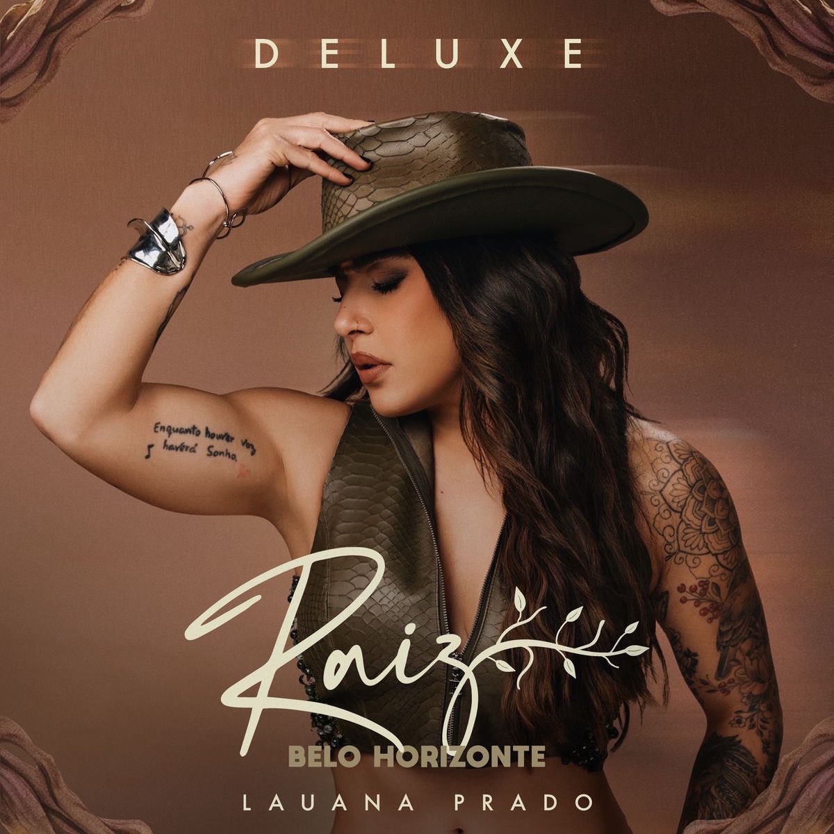 bchartsnet's tweet photo. 🏆 "Raiz BH (Ao Vivo / Deluxe)", de Lauana Prado, é indicado ao #LatinGRAMMY de Melhor Álbum de Música Sertaneja. https://t.co/AT6Vjt1Q2C