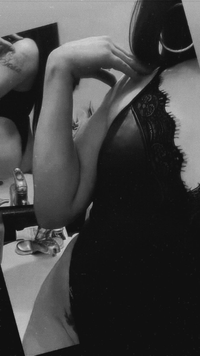 fineassmina's tweet photo. 🏚️💰✨💋
#trans #baddie #finshii #mtf #tranny #dallastrans https://t.co/X6CW78sQxO