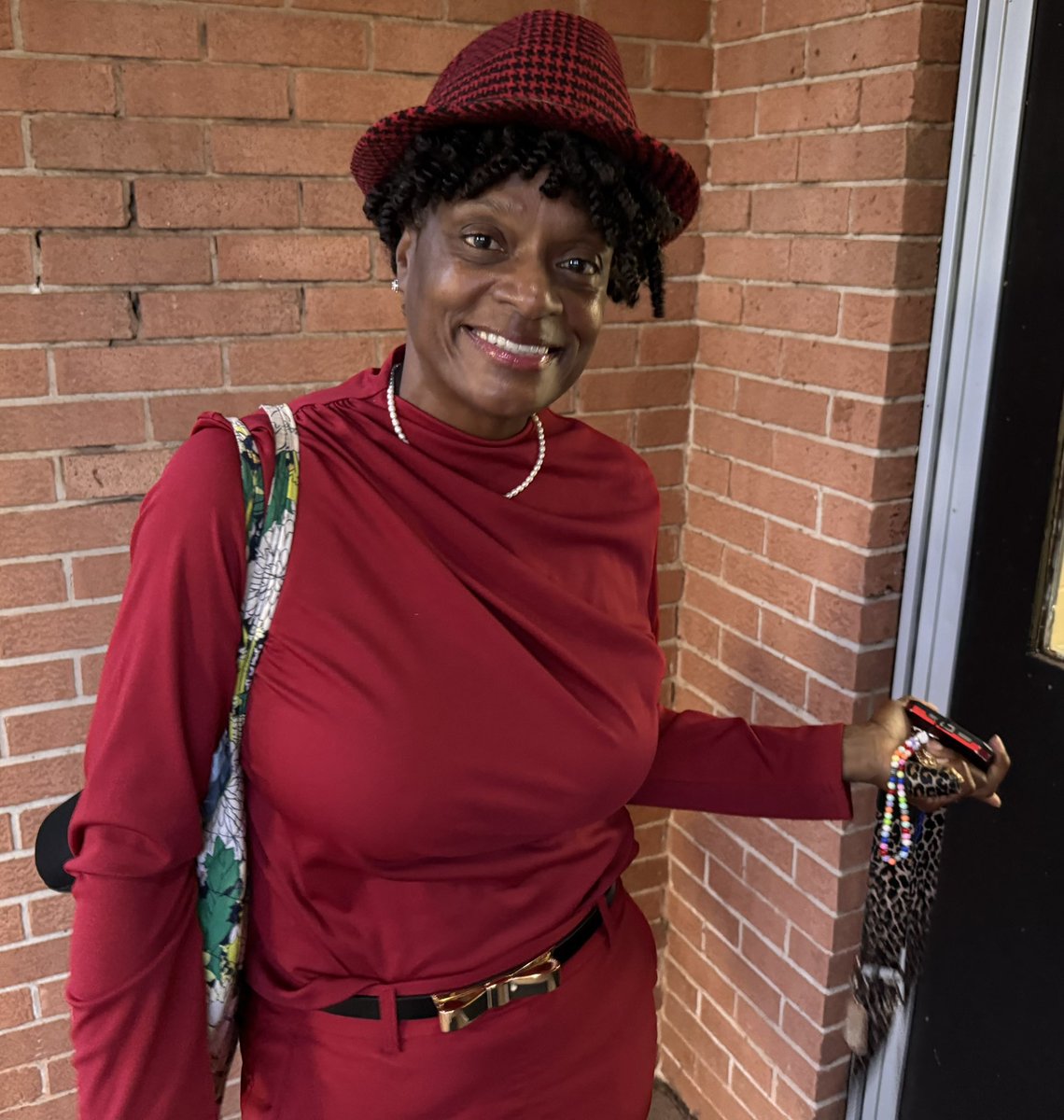 JenniferAGates's tweet photo. #AttendanceMatters #AttendanceMonth @FlatShoals_ES @DeKalbSchools Coming to #school makes all the difference: builds #thinking, #learning, #collaboration skills and #community. #RedDay for #HighEnergyHighExpectations #EnterToLearnDepartToServe https://t.co/gd7amndUPP