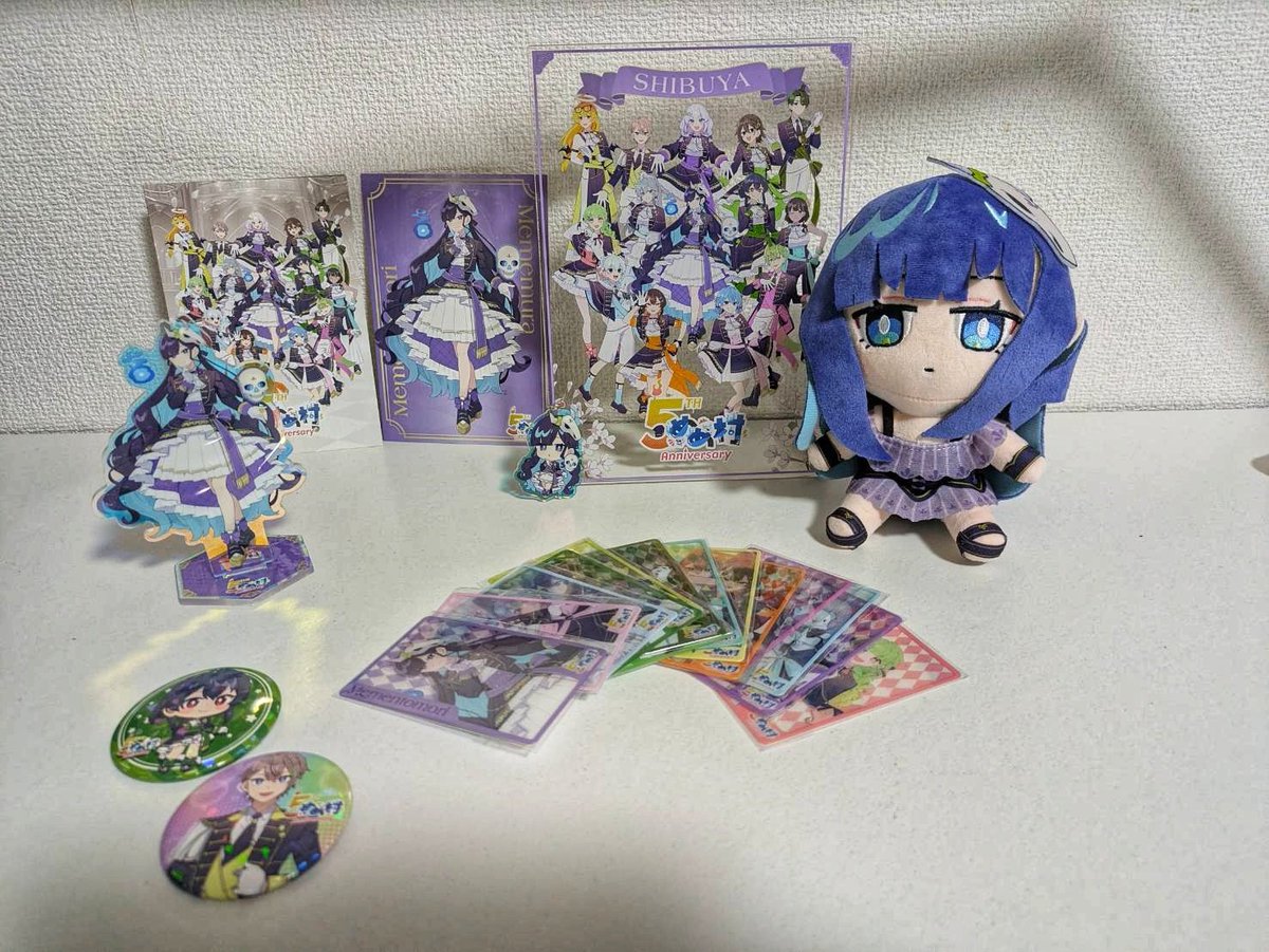 so_ko_52's tweet photo. 戦利���上げるの忘れてた。
ぬいんともりちゃん無事げと。
他にもめめさんグッズとカードコンプセットでホクホクしてた。よかったね。
#めめ村5thANV https://t.co/4HOQfJPf8V