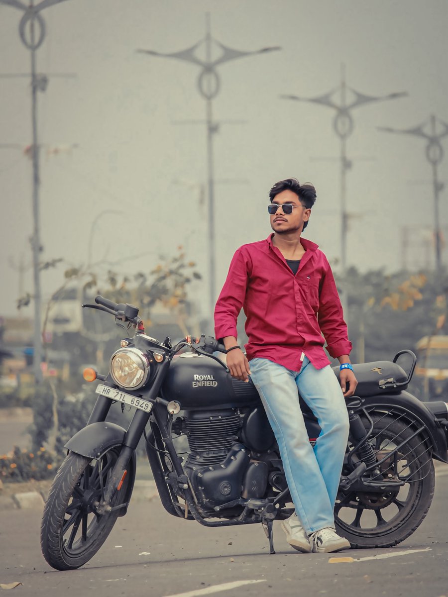 DanielMestqr's tweet photo. Power of Aman. Lipstick addict, lipstick lover, lip gloss, kiss-proof, smudge-proof, skincare, matte lips, waterproof makeup, makeup tutorial, pink lipstick, cosmetics, matte lips, makeup artist, halal lipstick, viral cosmetics. https://t.co/l5nhg8U6uc