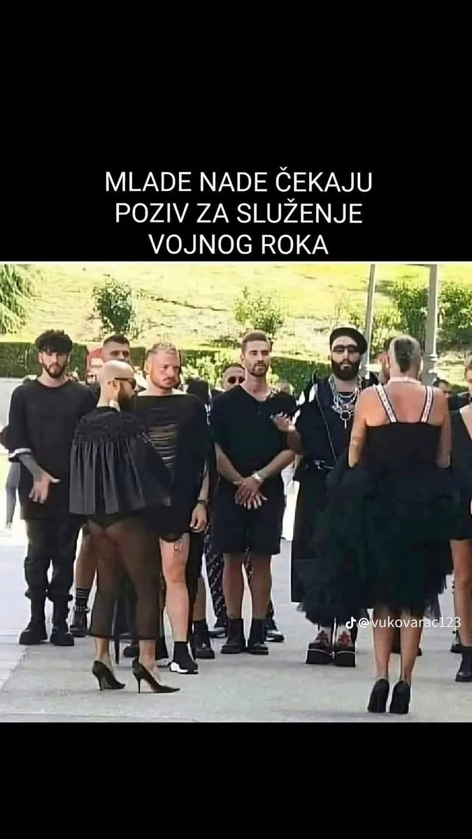 Ivan19915488's tweet photo. @tragoviusrbiji Studenti u najavi elita magarce https://t.co/QbINMRJclm