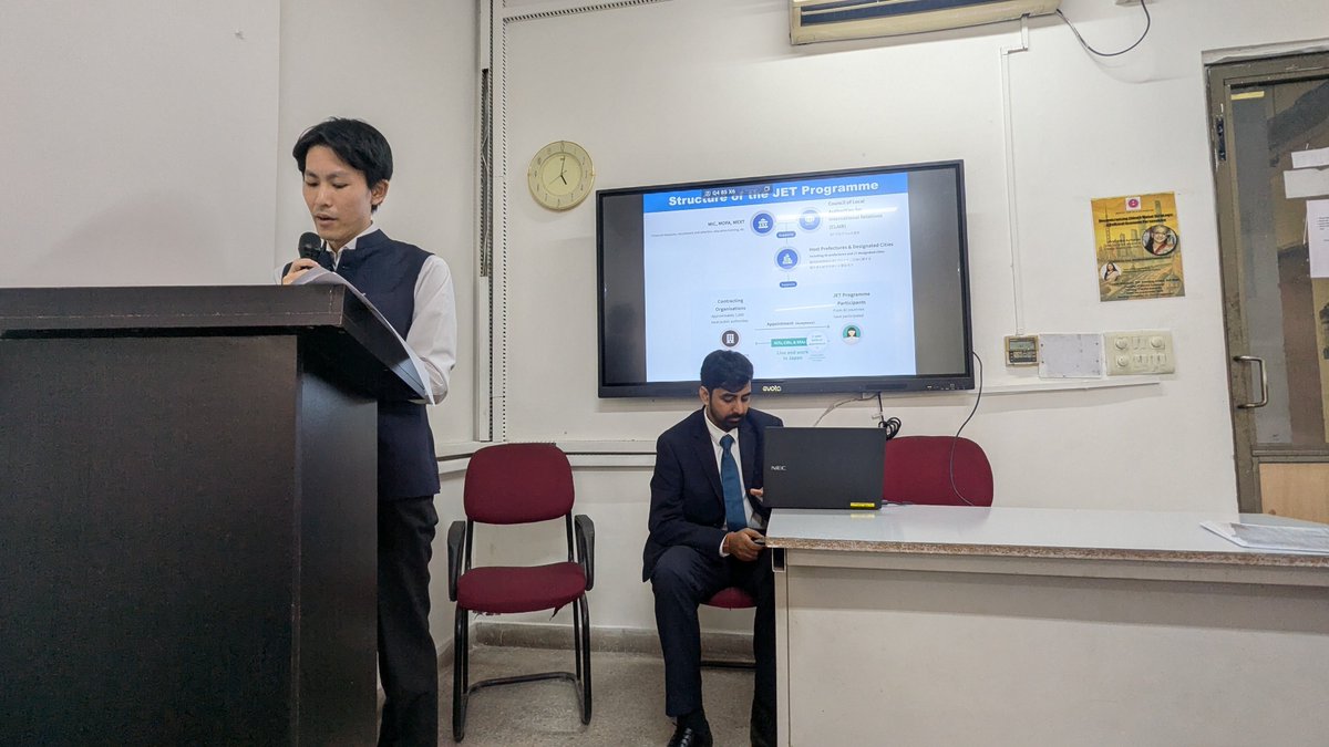 deas_du's tweet photo. Orientation about Japan Exchange and Teaching (JET) Program,ALT by officials from @JapaninIndia 

#India_Japan #CulturalRelations #EnglishTeacher https://t.co/GuF7fi52ON