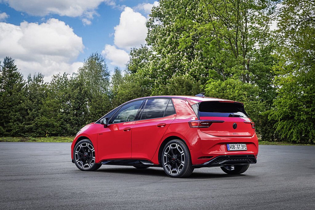 khuleonwheels's tweet photo. 50 Years of GTI: Volkswagen reveals its first all-electric GTI, the most powerful GTI ever built. See details here: https://t.co/f0AUdnBlDO
#VWSA #ID3GTI #VWGTI https://t.co/aK4PEFnZJr