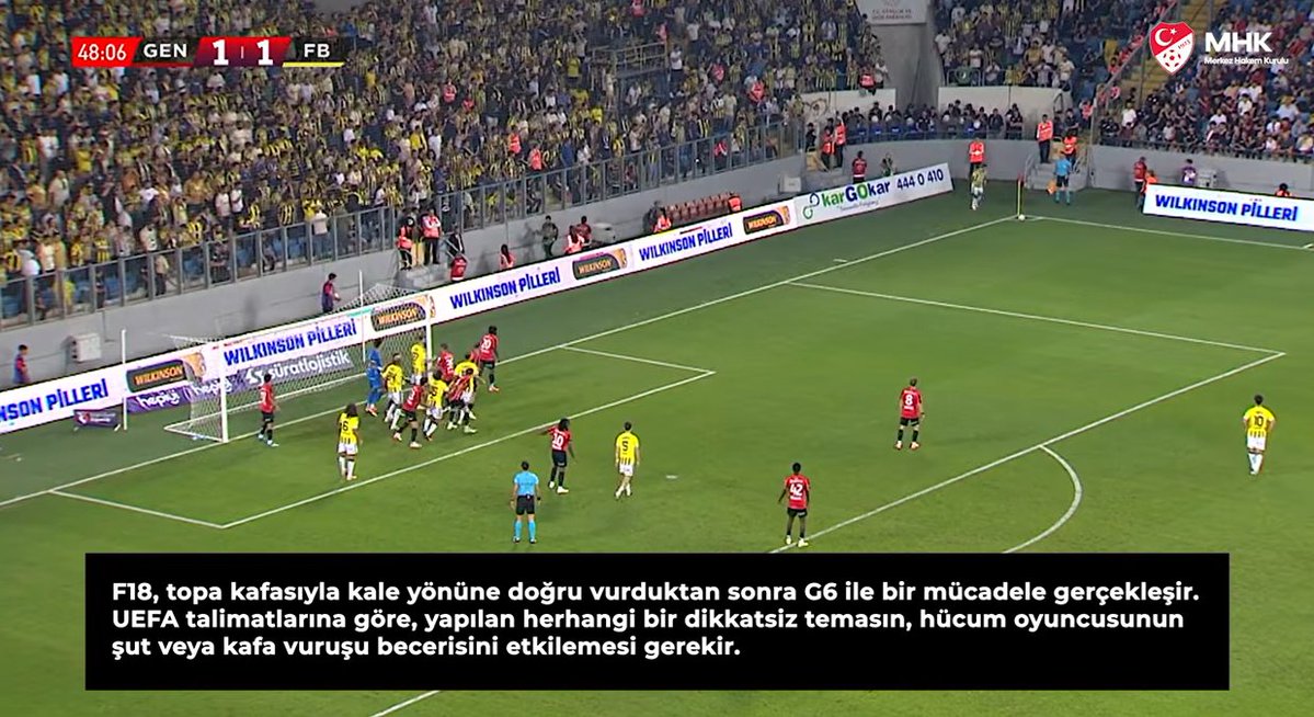 SerdarAkcer's tweet photo. Sn. Anthony Taylor, oyun kurallarının neresinde dikkatsiz harekette vuruş becerisini etkileyip etkilememesine bakılır yazılı. 

Bu VAR müdahalesi açısından diyorsanız, anlarım; ancak sahadaki hakemin kararı anlamında ise yazık @Fenerbahce  'ye sürekli oyun kurallarını manipüle ederek hataların kamufle edilmesi denk geliyor.

Oyun Kuralları metni:
Dikkatsiz (Careless)

Bir oyuncunun, rakibine karşı özensiz veya dikkatsiz davranışını içeren her türlü hareket (genellikle bir müdahale veya mücadele).