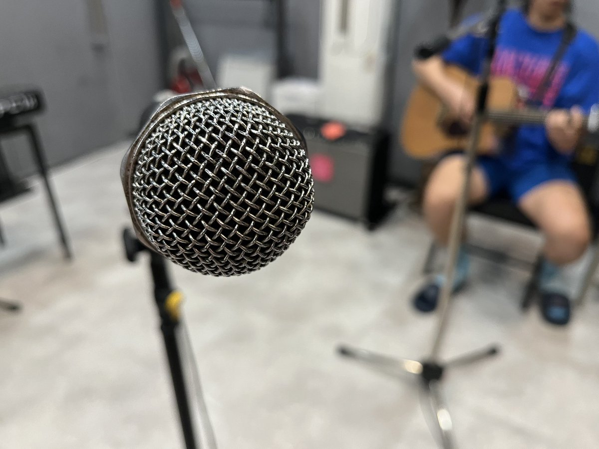 junan517's tweet photo. 팔자에도 없는 보컬연습중 https://t.co/vdTLe50hMR