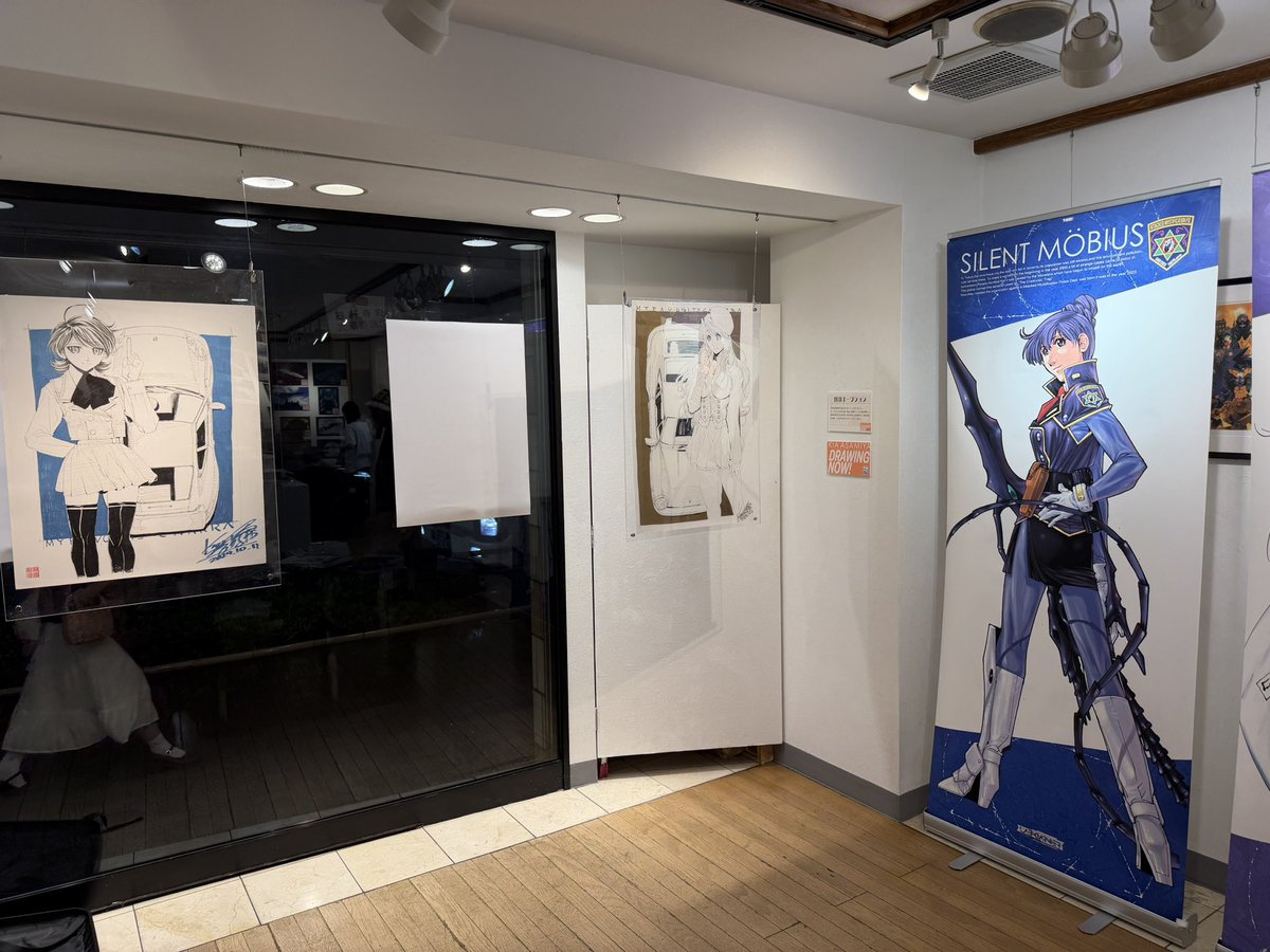 kia_asamiya's tweet photo. 設営中！

#麻宮騎亜 ドローイング原画展『#DRAWING_NOW!』開催！ 日時:2026年9月17日（木）~23日（水） 12時~18時（最終日は17時） 場所:吉祥寺 #リベストギャラリー創 
武蔵野市吉祥寺東町１丁目１−１９ 入場無料！ https://t.co/2o61KYgd0R
