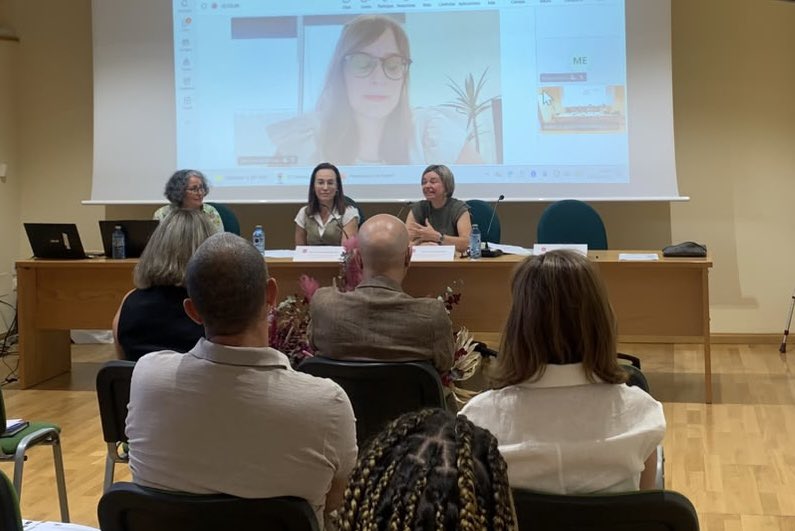 urcacyl's tweet photo. Urcacyl fomenta el #cooperativismo presentando en la @UVaPalencia sus iniciativas de #IgualdadOportunidades y #RelevoGeneracional, en una jornada de gran interés para estudiantes vinculados con la #economiasocial https://t.co/MQeiQ1JMKy