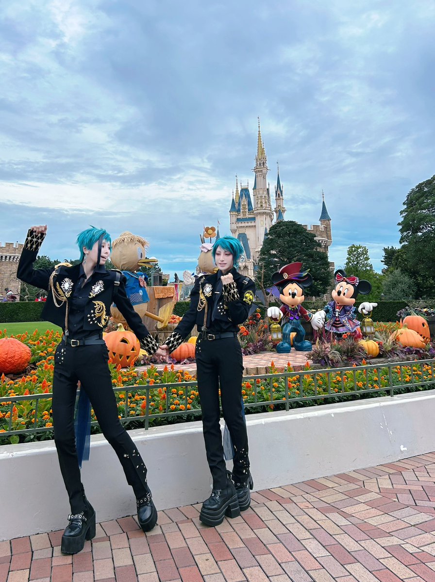 mermaidtwins2's tweet photo. 今年のミキミニフォトスポットかわいい💕

#Dハロ仮装2026 #Dハロ仮装 #Dハロツイステ仮装 #twst仮装 https://t.co/2QDFHX9YDf