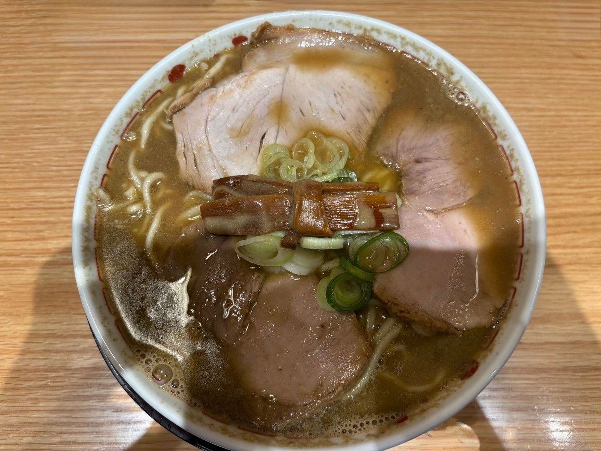 monaka496's tweet photo. ひらこやの煮干しラーメン。奇跡的に空いててすぐ入れた。うまい！ https://t.co/bBkmYaA3KE