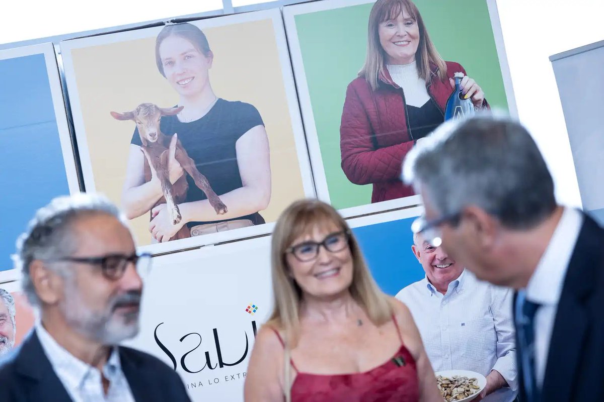 SaboraMalaga's tweet photo. La @DiputacionMLG y @FundacionPimpi presentan #Savia, un proyecto que preserva el legado agroalimentario y hostelero malagueño. El Auditorio Edgar Neville será el 6 de octubre el escenario para conectar y experiencias entre generaciones 💙

https://t.co/pDHNdLA7ze https://t.co/z5QNilLtrE