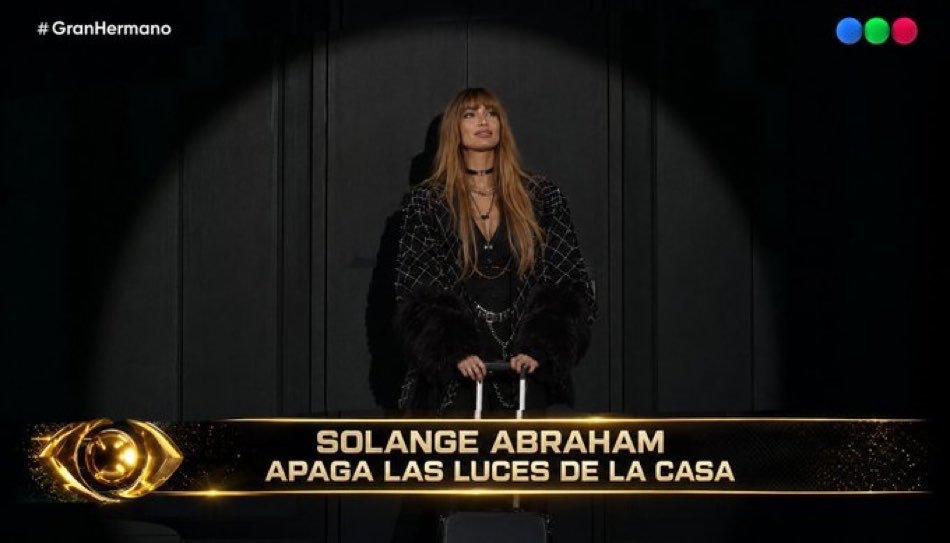 irinadnt's tweet photo. QUE ESTA NOCHE CAMBIE EL FINAL DE LA HISTORIA CON UNA ARGENTINA APAGANDO LA LUZ DE #GranHermano https://t.co/8uFDIlm2xQ