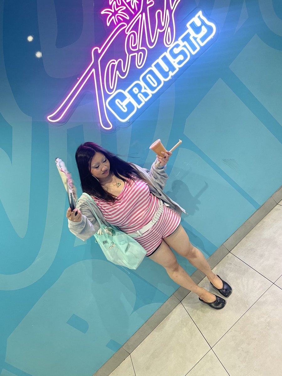 jasminincense's tweet photo. ok vous êtes stylés mais est ce que vous #matchez avec tasty crousty https://t.co/LoyrMar1QH