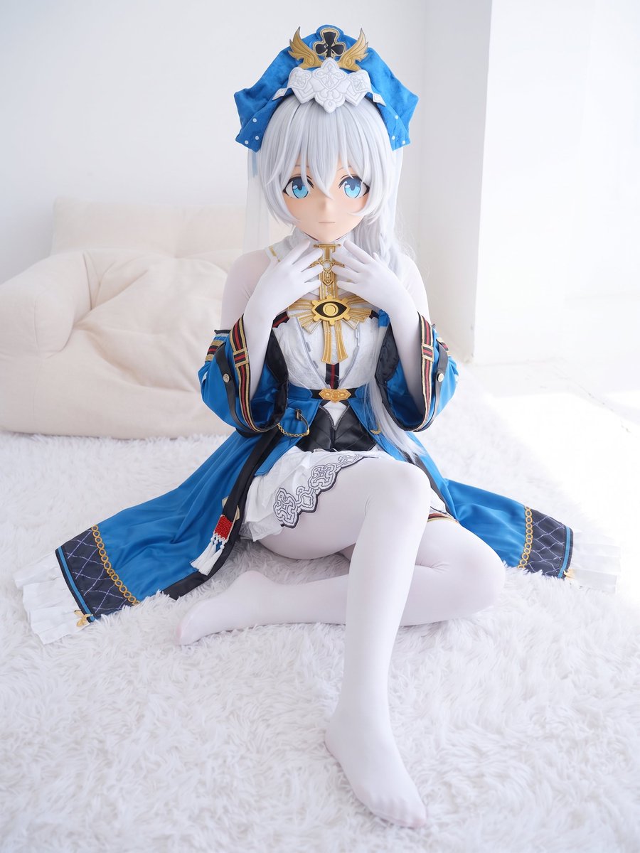 HonkaiWhite's tweet photo. 虽然大佬坐姿但是没注意到露出胖次的主教大人~
#cosplay #honkaiımpact3rd #kigurumiㅤㅤ #Theresa https://t.co/jzJJavdWG8