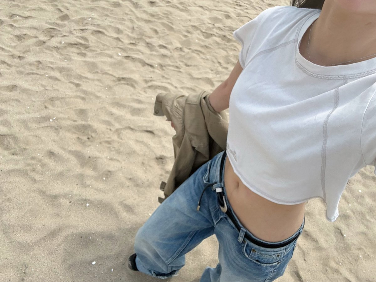 sopsop98864's tweet photo. 오랜만이네 https://t.co/9WbQiB4H2c