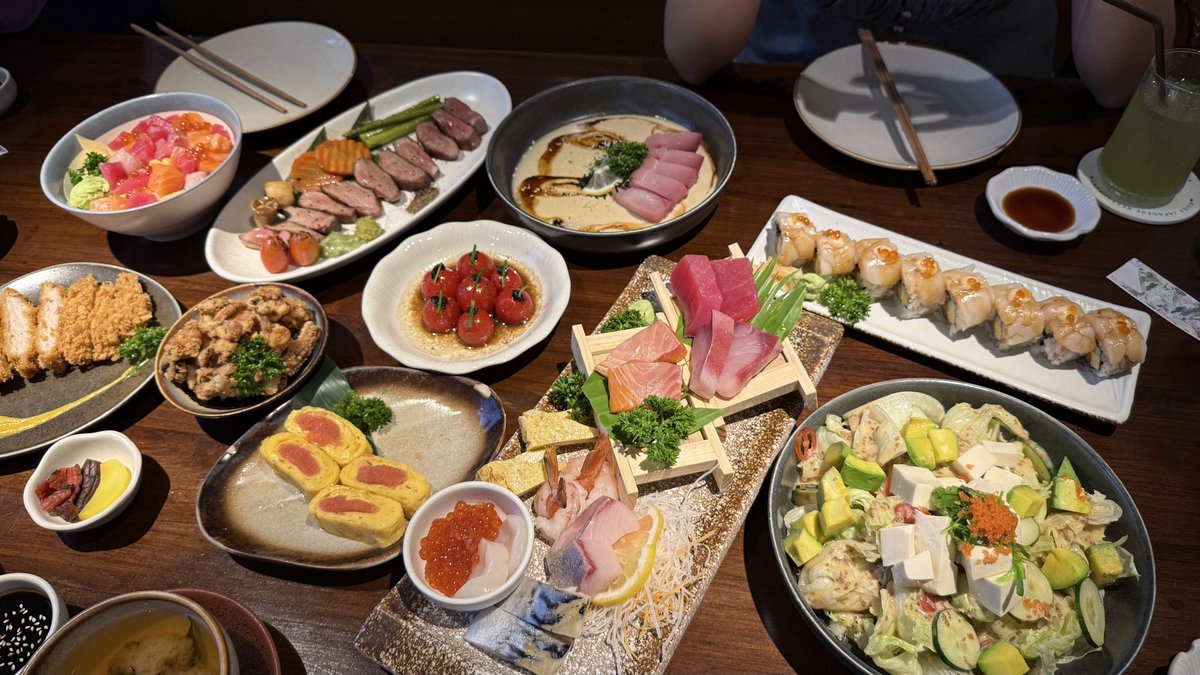 mumiemimimu's tweet photo. ครืออร่อยทุกอย่างจริงๆ😵‍💫😵‍💫😵‍💫 อยากกลับไปซ้ำอีก 100 ครั้ง ไปเชียงใหม่ไม่ได้กิน kusa เหมือนไปไม่ถึงจิงๆ🥹 ปลาดี ผักดี ดีทั้งหมด https://t.co/Mfbs1HFaj3