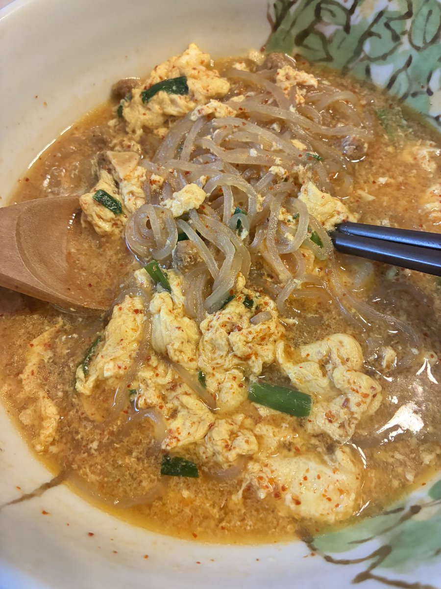 utaraguani97's tweet photo. 現地で食べなかった辛麺

お土産のやつを食べます https://t.co/TxuYUW8VFK