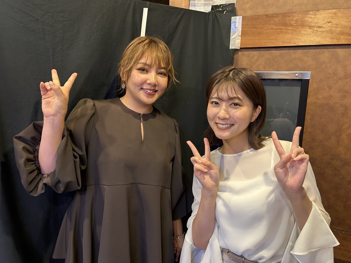 gn___maria's tweet photo. 連日温かいお客様のおかげで、最高の座組の皆さんと舞台上に居る時間が幸せだ！
ありがとうございます❤️‍🔥

昨日のゲストは野呂佳代先輩でした！
ギャ〜憧れだ〜〜〜

会いたかった、一緒に歌いました🤟🏻

#東京浅草新喜劇
#家族以上父親未満 https://t.co/qaoMGk4Y3x