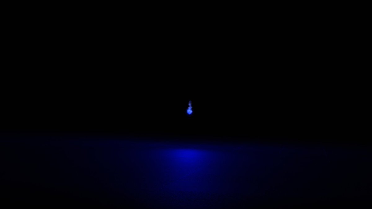 Rob_vrc_'s tweet photo. 昔���った光源ギミック
エフェクトの感じがとても良い https://t.co/CQoXjIYT1F
