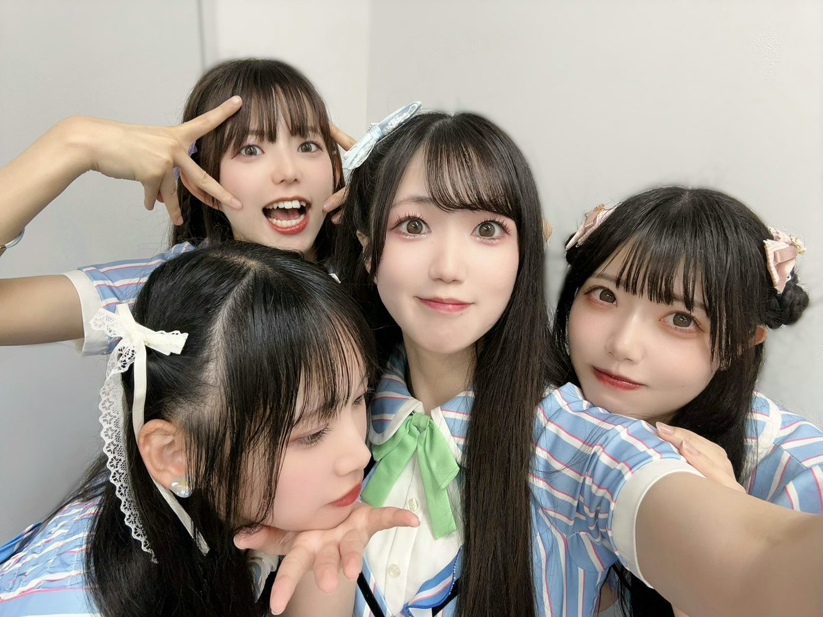 arisahanawa's tweet photo. 加入3周年おめでとう🤍💜🍑
 
プライベートでも仲良くしてくれる大好きな３人🫶🏻
 
これからも７人で楽しく、力を合わせて
色々な景色を見ていこうね✨
 
ピュアモンに加入してくれてありがとう☺️
4年目もよろしくね〜！！
#ピュアモン https://t.co/tHGO2GfHWr