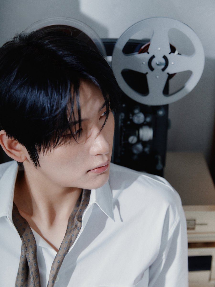 CRAVITYstarship's tweet photo. CRAVITY EP [sonorous]
CONCEPT PHOTO Echo ver.🔉

#WOOBIN #우빈

2026. 09. 30 WED 6PM (KST)

#CRAVITY #크래비티
#sonorous
#LOUDER https://t.co/977cgJisAy