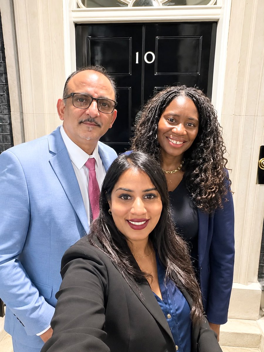 MRATTAHAQ's tweet photo. It was a great honour and a pleasure to meet our wonderful friends, the Rt Hon Miatta Fahnbulleh MP, Secretary of State for Energy Security and Net Zero, and Uma Kumaran MP, Minister at the Foreign.  

@Miatsf  @Uma_Kumaran https://t.co/vWYpOhhWmD