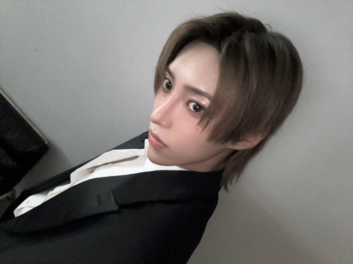 ALD1_official's tweet photo. 🥸

#ALPHADRIVEONE #ALD1
#알파드라이브원
#ARNO #아르노 https://t.co/cU1ERzxDfA
