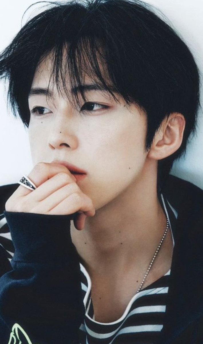 sara_junjunki's tweet photo. ホクロは隠すのではなく活かすのだと
韓国の雑誌が教えてくれる https://t.co/ofxQEqSYc1