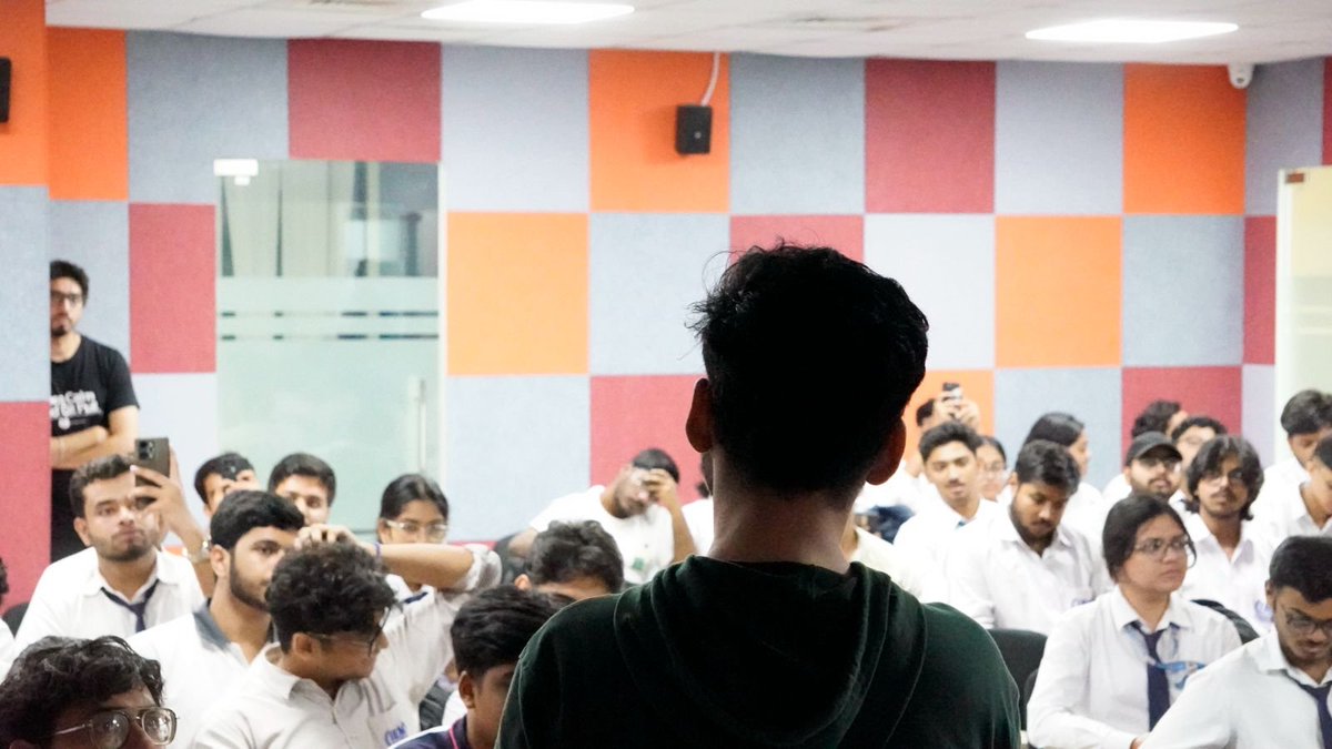 eth_kolkata's tweet photo. ETH Kolkata is growing!
Yesterday we had over 100 students joining us from IEM at Godrej Genesis to uncover what @EFDevcon is all about.

> They learned about what Ethereum is and why it exists
> Devcon, how its going to change their lives
> ETHGlobal Mumbai, a crazy hackathon experience
> How to plan your trip to mumbai way in advance
> Vibecoding your way into learning new stuff

we were also joined by @raihankhan_rk who guided the students further on how he won his first hackathon and how they can do the same