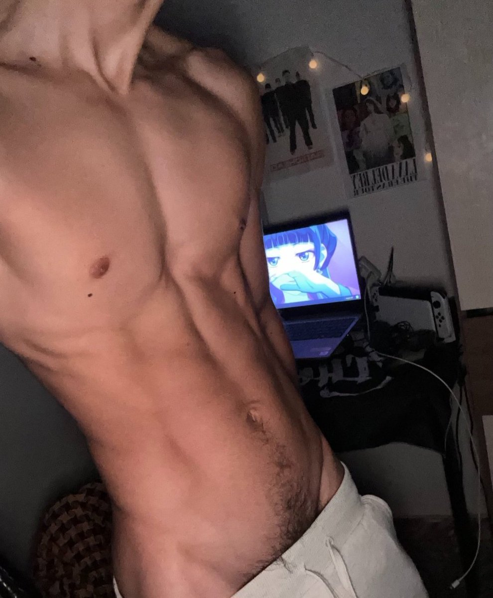 AlexFabricqu's tweet photo. Hola gente hermosa, buenos días.... Hoy me levante Hoy 🍆🇵🇪🔥😈🥵, venta de contenido en mi privado.... están muy buenos 🇵🇪🇵🇪 https://t.co/HdNDhfpFIG