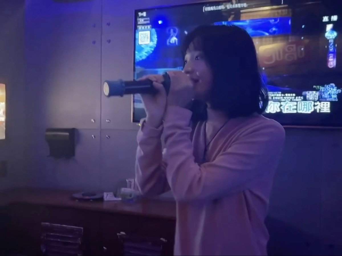 KamilahHoss's tweet photo. Sing your heart out at KTV tonight! Every track, every high note is ready for you—grab the mic and let the good times roll. https://t.co/ZHKDWFLU6O
