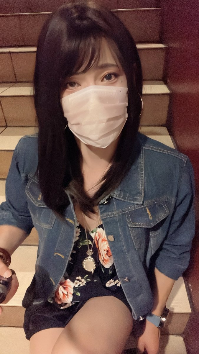 erikan0903's tweet photo. 去年の今頃ってまだ暑かったような気が…。

暑いの苦手だけど、まだ着たい夏服いっぱいあるから
涼しくなるのもう少しだけ待って欲しい😭 https://t.co/KRuEd8zWeX