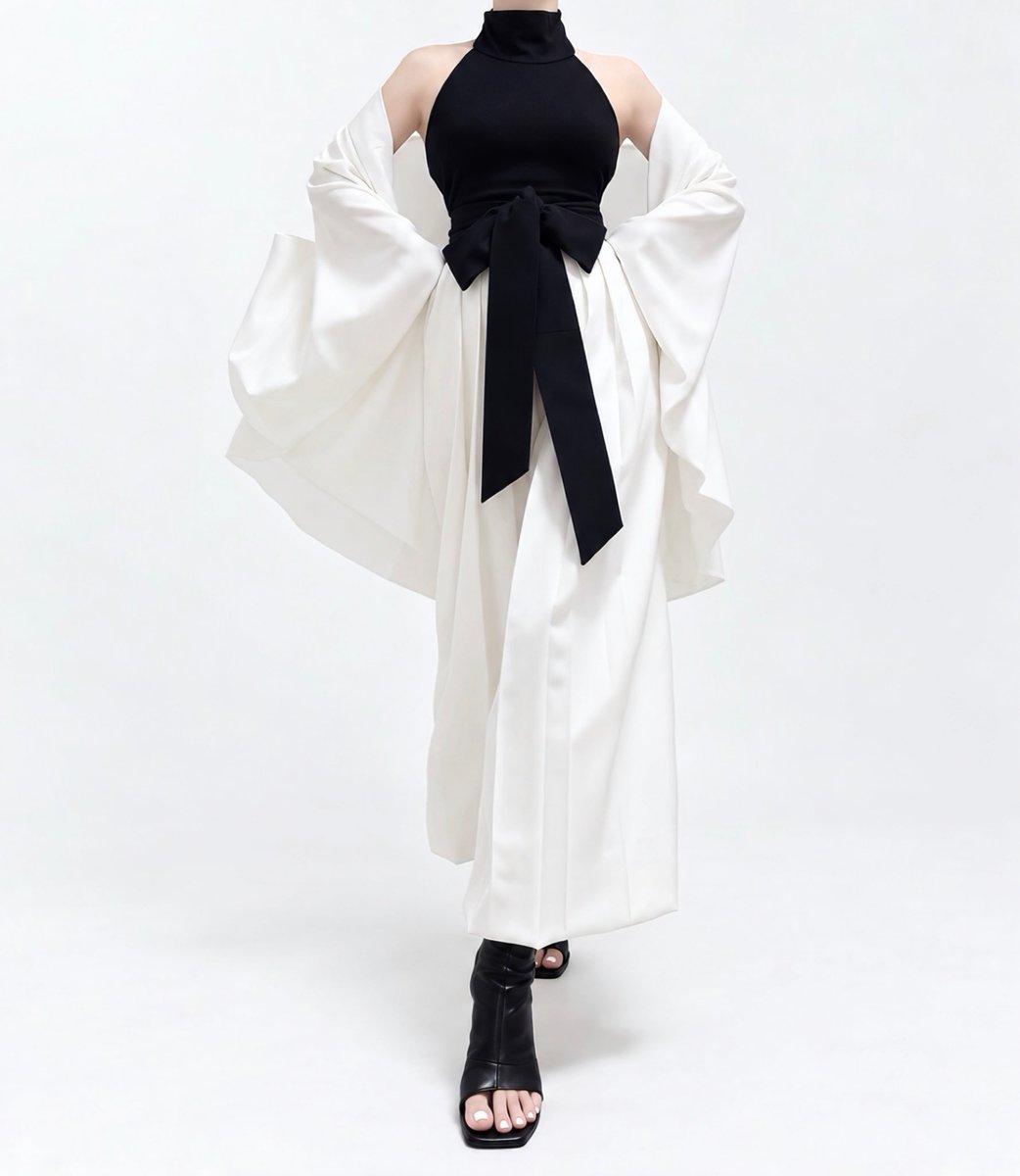misamaru_kimono's tweet photo. 黒×白の和洋折衷コーデ。
アメスリインナー×白の半着物に袴パンツのスタイルが動きやすい✨ https://t.co/kPDYpnUE3z
