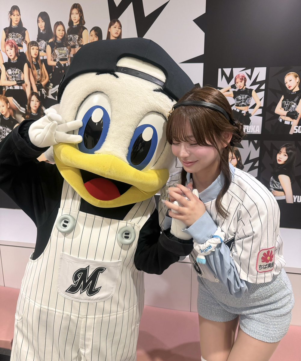 MYUMYU_48's tweet photo. #chibalotte まけほー …
 
ですが ！ MEIっぱいマリーンズ
ご視聴 ありがとうございました ！ 🏁
うれしくて 全部 リポスト したよ 👌🏻👌🏻

アイドル時代 ロールモデル にしていた
ズーちゃん に 会えました （ ｉ _ ｉ ） ♡ https://t.co/tTlv55xMym